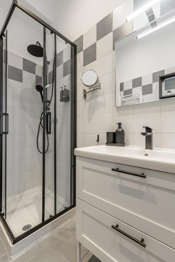 Imperium House - Appartamento Con Giardino Privato, 3 Minuti Da Metro Piazza Bologna, A-C, Rome Bagian luar foto