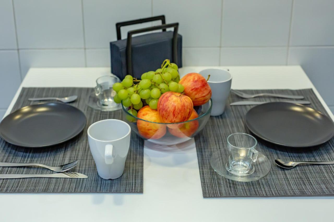 Imperium House - Appartamento Con Giardino Privato, 3 Minuti Da Metro Piazza Bologna, A-C, Rome Bagian luar foto